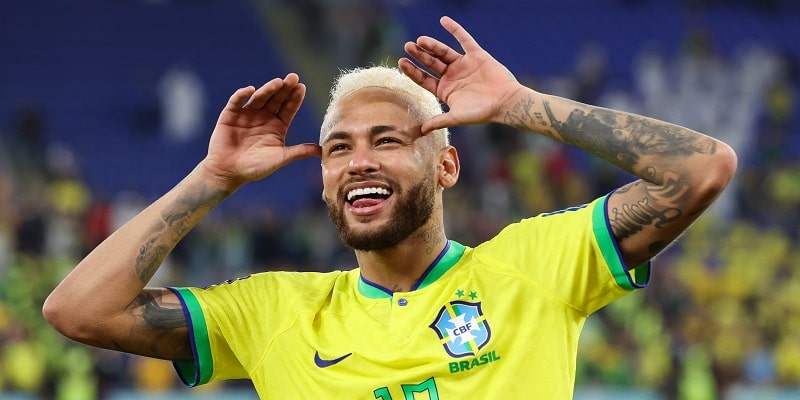 Neymar Jr. xuất sắc hàng đầu trong lịch sử bóng đá Brazil